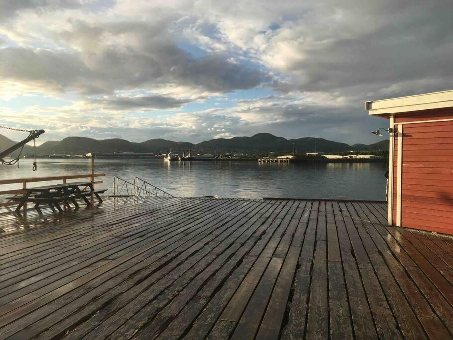 Stille Og Landlig, Men Sentrumsnaer Leilighet Apartman Namsos Kültér fotó